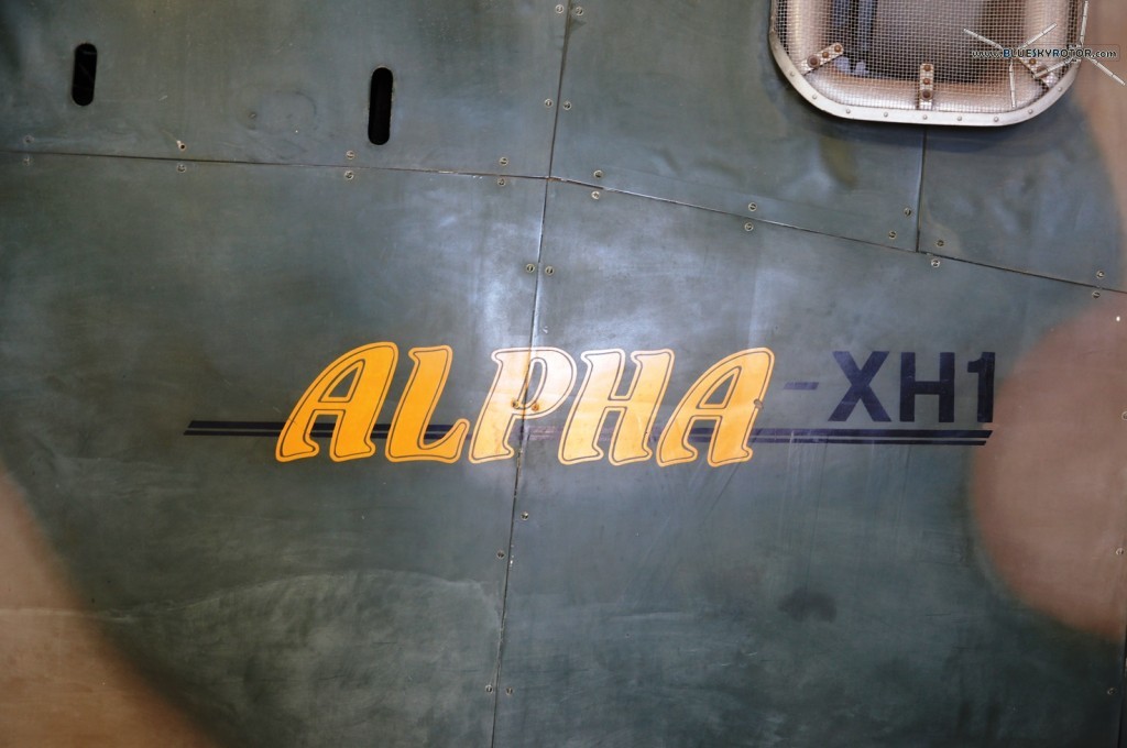 Alpha XH-1, name paint