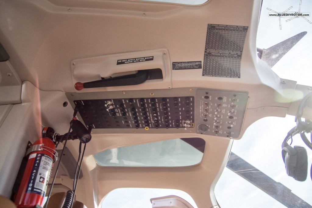 Bell 407 GX, upper panel