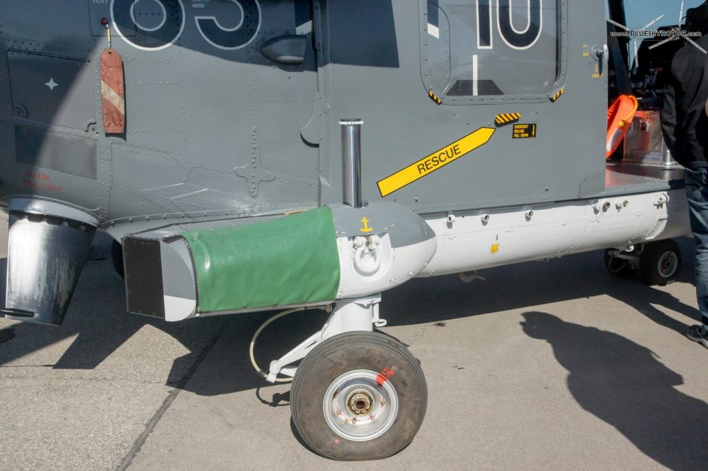 Westland Lynx landing gear