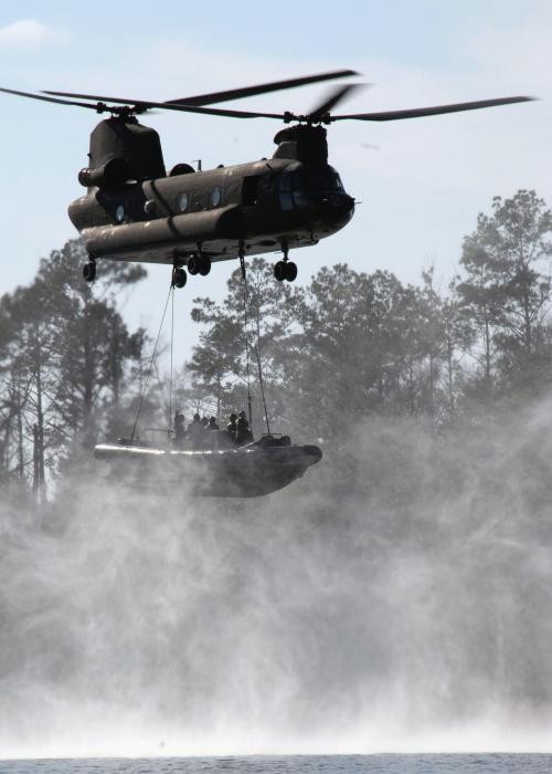 Boeing Chinook CH-47 D